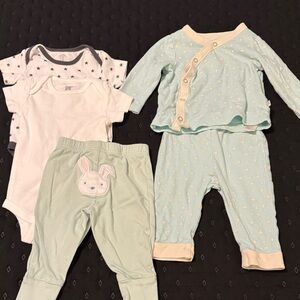 Hallmark Baby Outfit in Mint and Cream